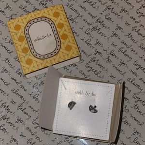 Stella and Dot howlite earrings